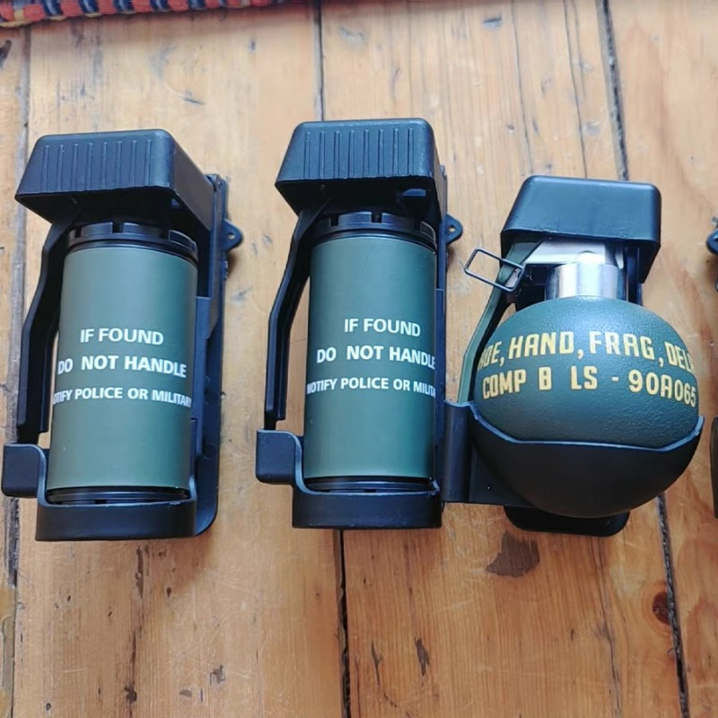 Outdoor Hunting Movies - 1 Buah Mainan Model Asap Taktis
